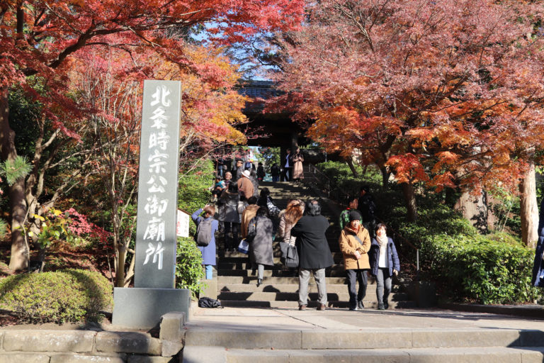 円覚寺の門前の紅葉は圧巻 見どころやアクセス方法を紹介します 鎌倉な子