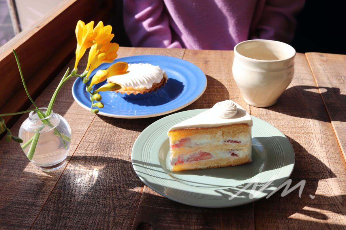 ポンポンケークス（POMPON CAKES）鎌倉梶原の住宅街にある幸せいっぱいケーキ屋・カフェ｜鎌倉な子