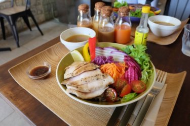 長谷駅前のchaya Bowl チャヤボウル で鎌倉野菜のヘルシーランチ 鎌倉な子