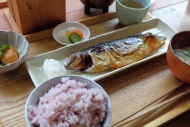 朝食屋コバカバ（COBAKABA）｜鎌倉のモーニングに昔ながらの和定食の朝ごはん